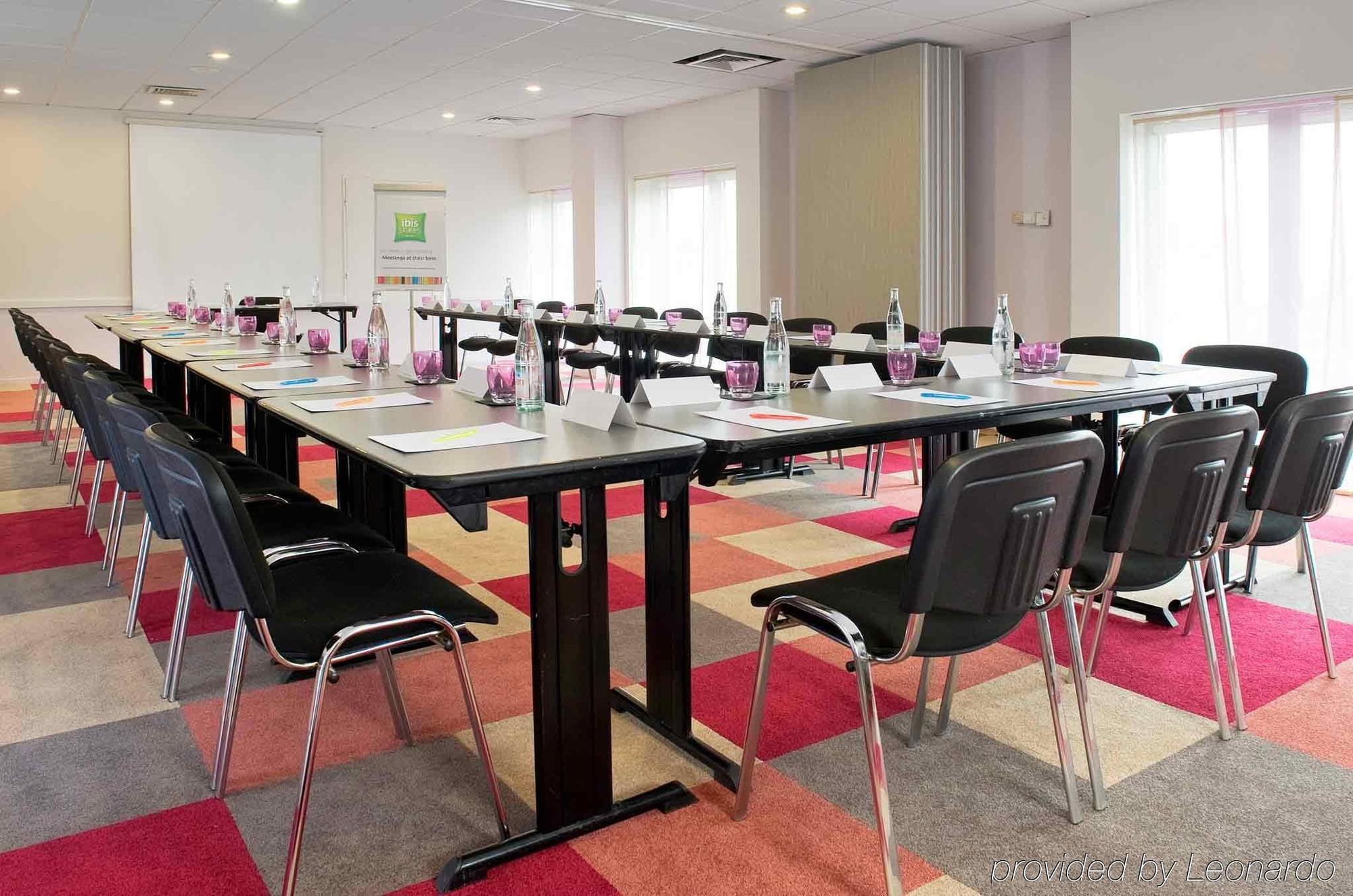 Ibis Styles Melun Hotel Rubelles Exterior photo